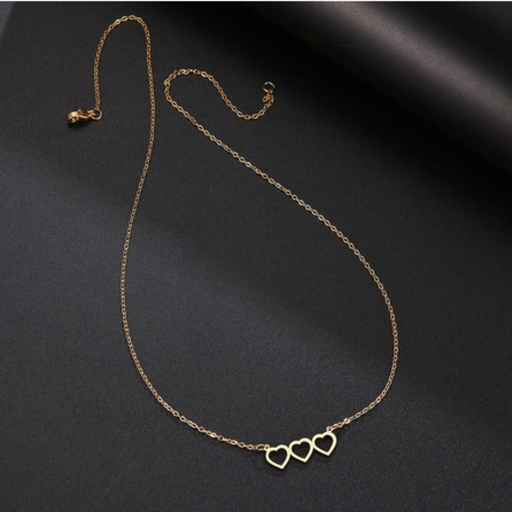 Three Hearts Gold Necklace